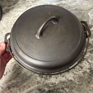 Griswold Cast Iron Dutch Oven